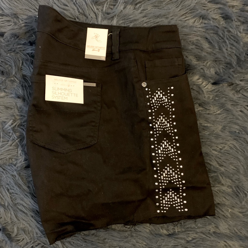 NWT Melissa McCarthy X Seven embellished black denim shorts size 16